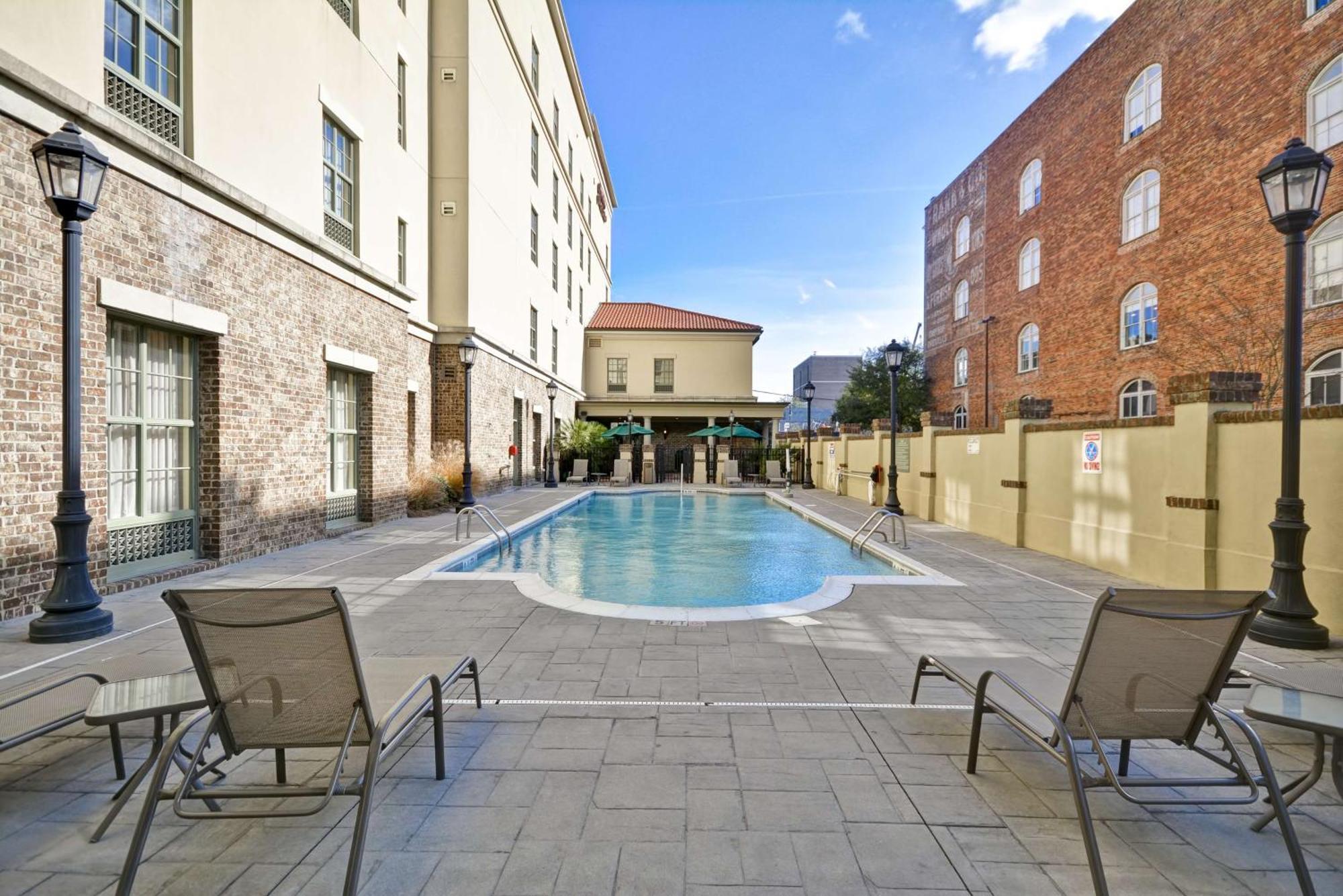 Hampton Inn & Suites Savannah Historic District Exterior foto